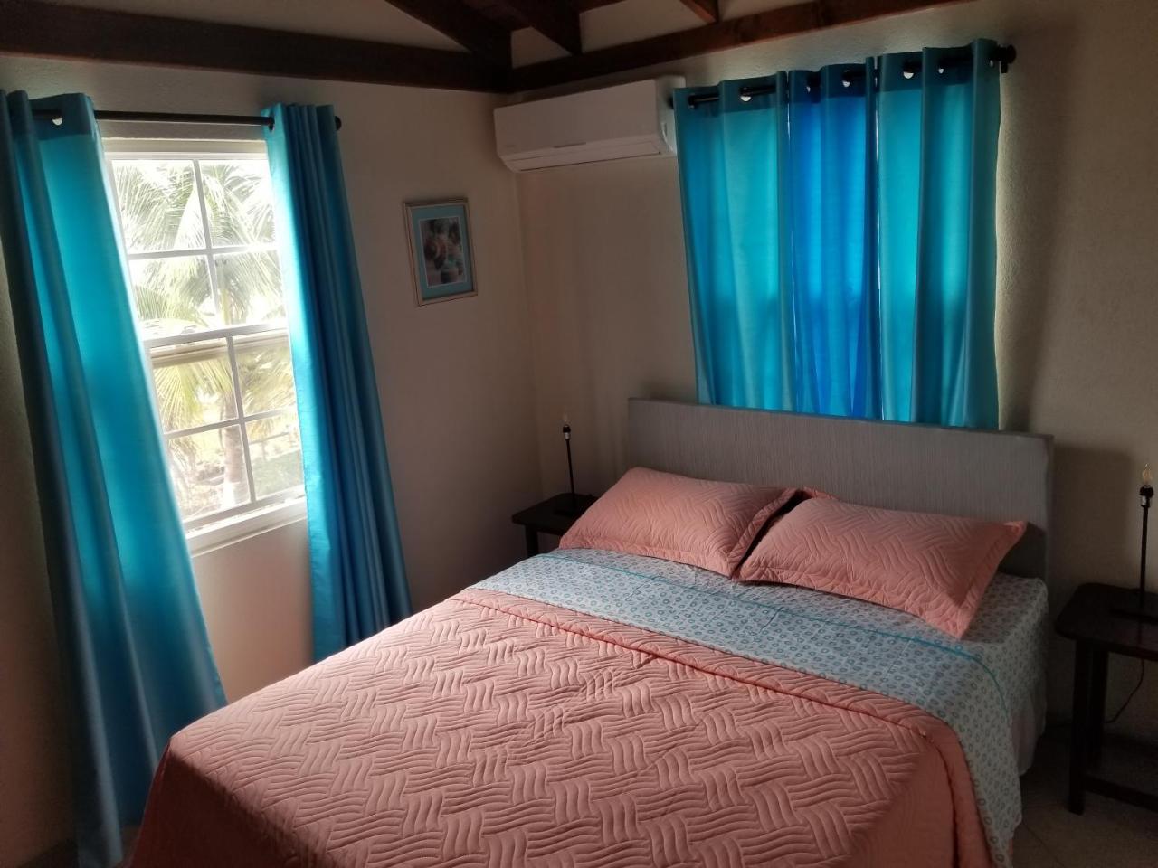 Breezy Apts سانت فيليب المظهر الخارجي الصورة